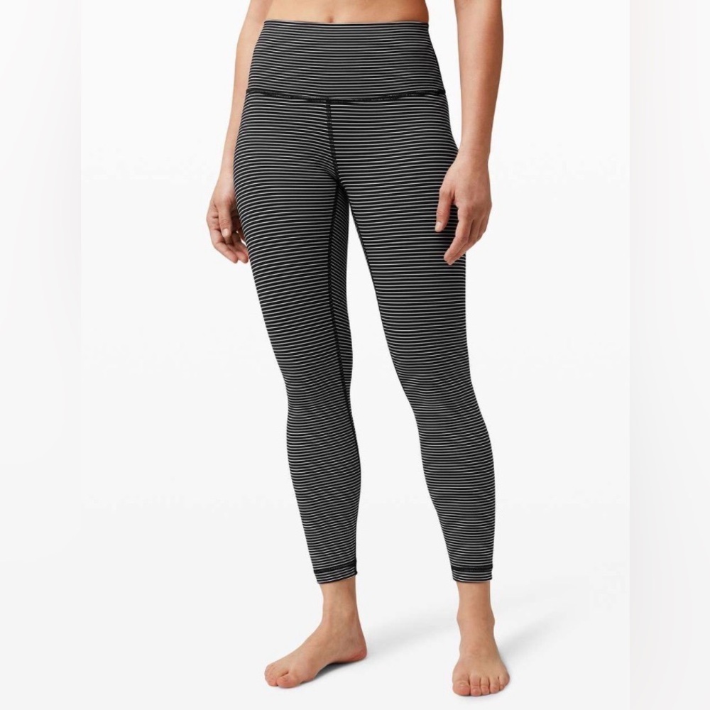 Lululemon Wunder Under High-Rise 25" *Luxtreme Hype Stripe Black White size 4